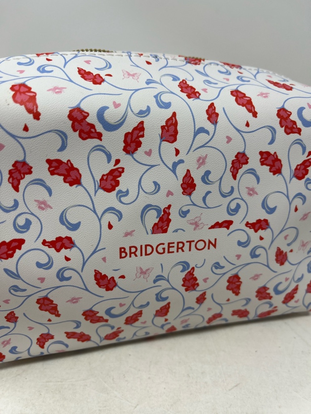 BRIDGERTON Netflix BUNDLE 4 Satin Headband 2 Socks Heart Pillow Zip Pouch NWT - Picture 4 of 16